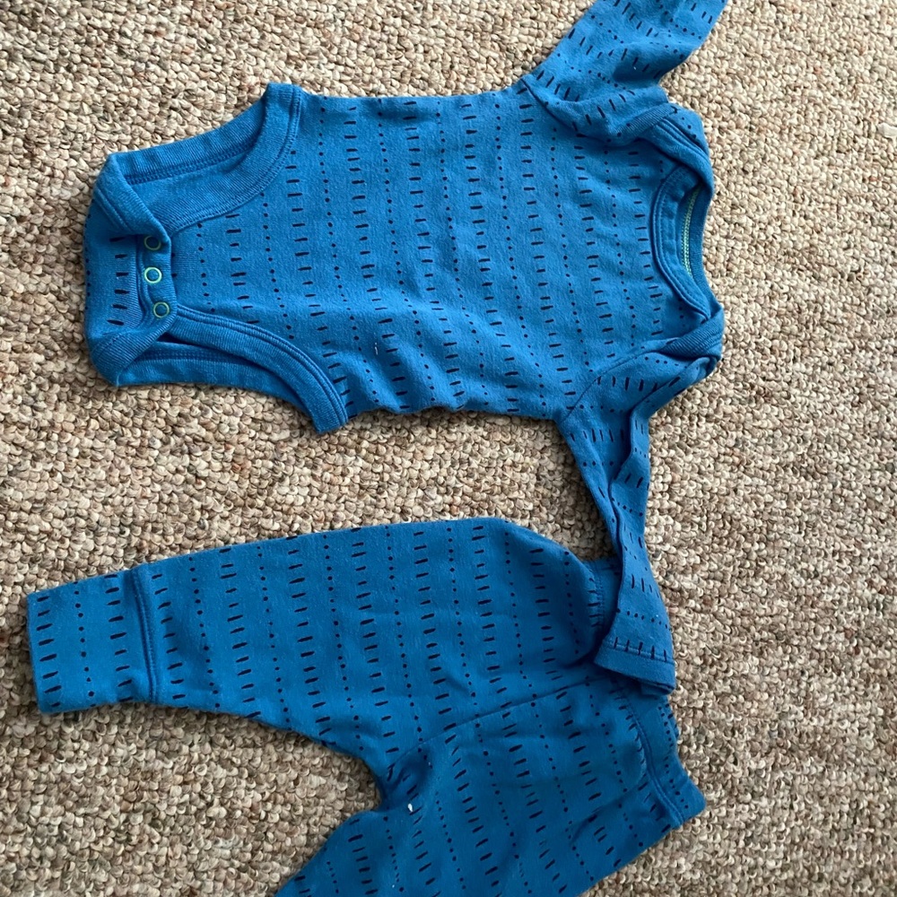 Matching sets brand new. 0-3 months.
